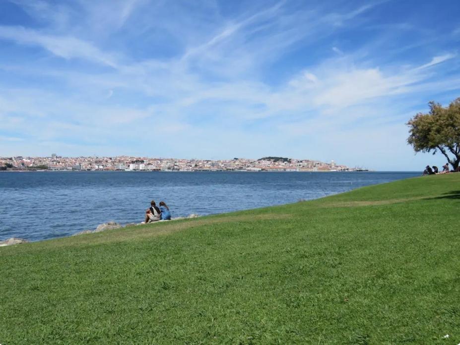 Tejo I Apartment Almada Esterno foto